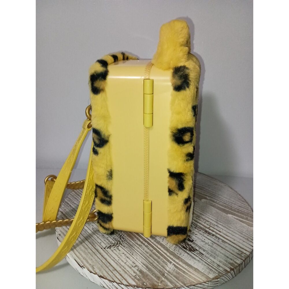 Na Na Na Surprise Backpack with Jennel Jaguar & Aubrey Heart Dolls (2 Dolls) - Picture 4 of 8